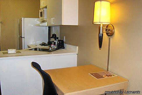 Extended America Select - Atlanta - Marietta - Windy Hill Hotel 2*